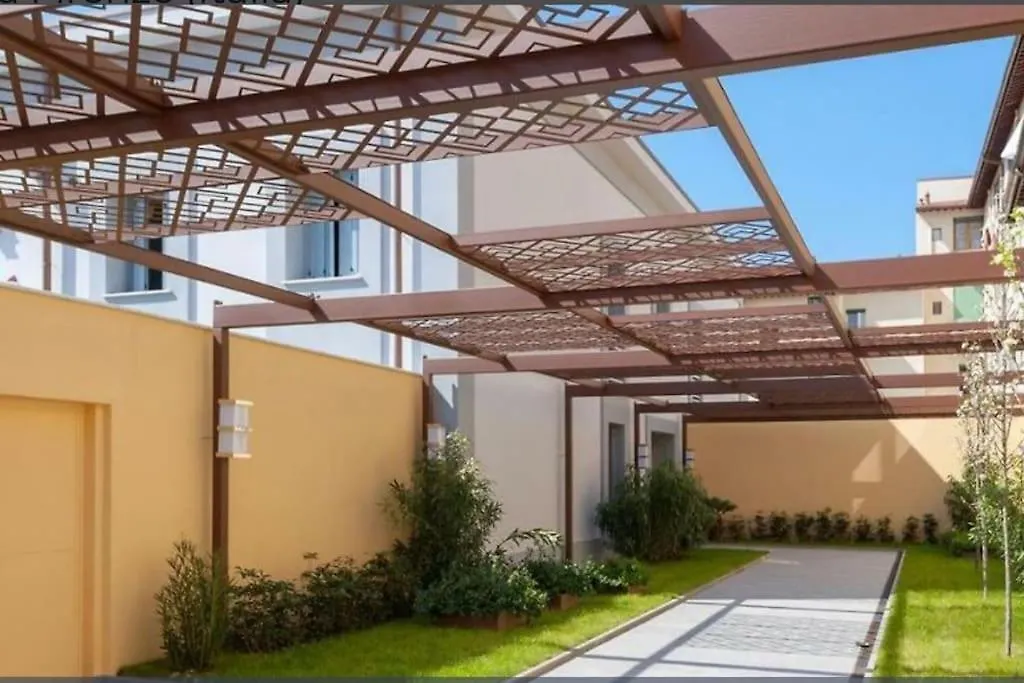Apartment Downtown Florence, Moderno Con Giardino 0*, Florence